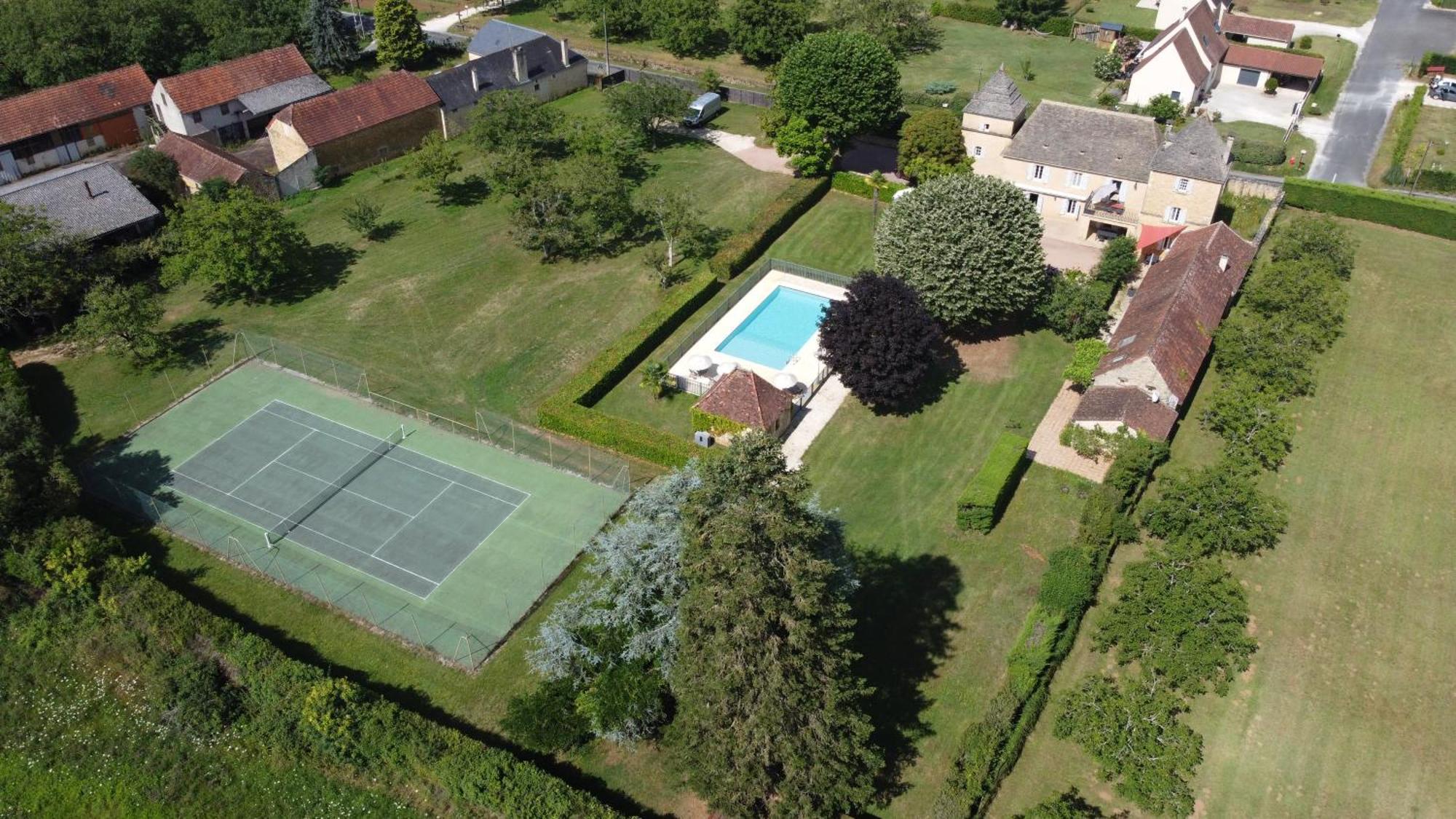 Domaine Jolidetour Climatise, Piscine Et Tennis Prives Ξενοδοχείο Saint-Crépin-et-Carlucet Εξωτερικό φωτογραφία